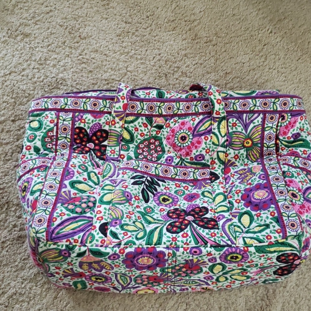 Vera Bradley get carried away tote